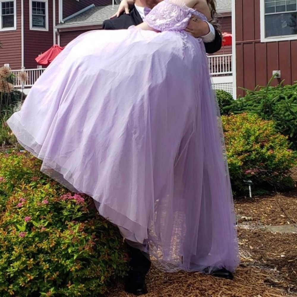 Hebeos Prom Dress - Picture 4 of 5